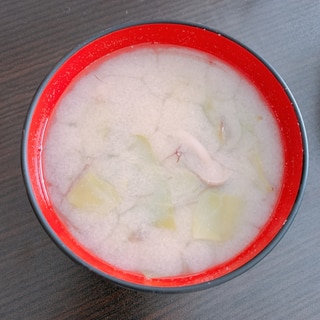キャベツふのりの味噌汁